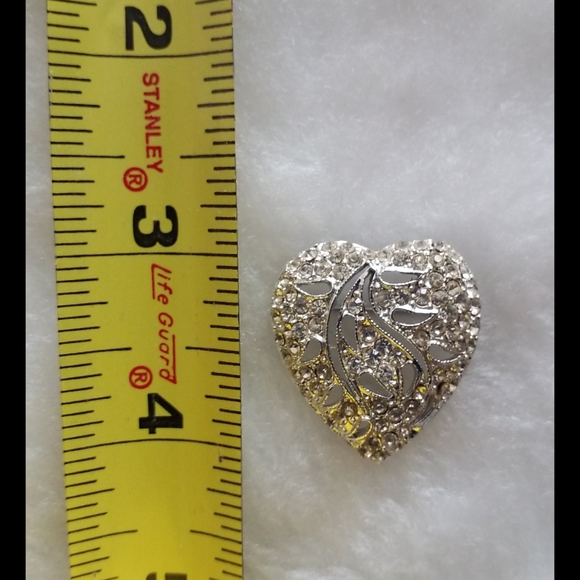 Rhinestone Heart Brooch Pin - Picture 8 of 8